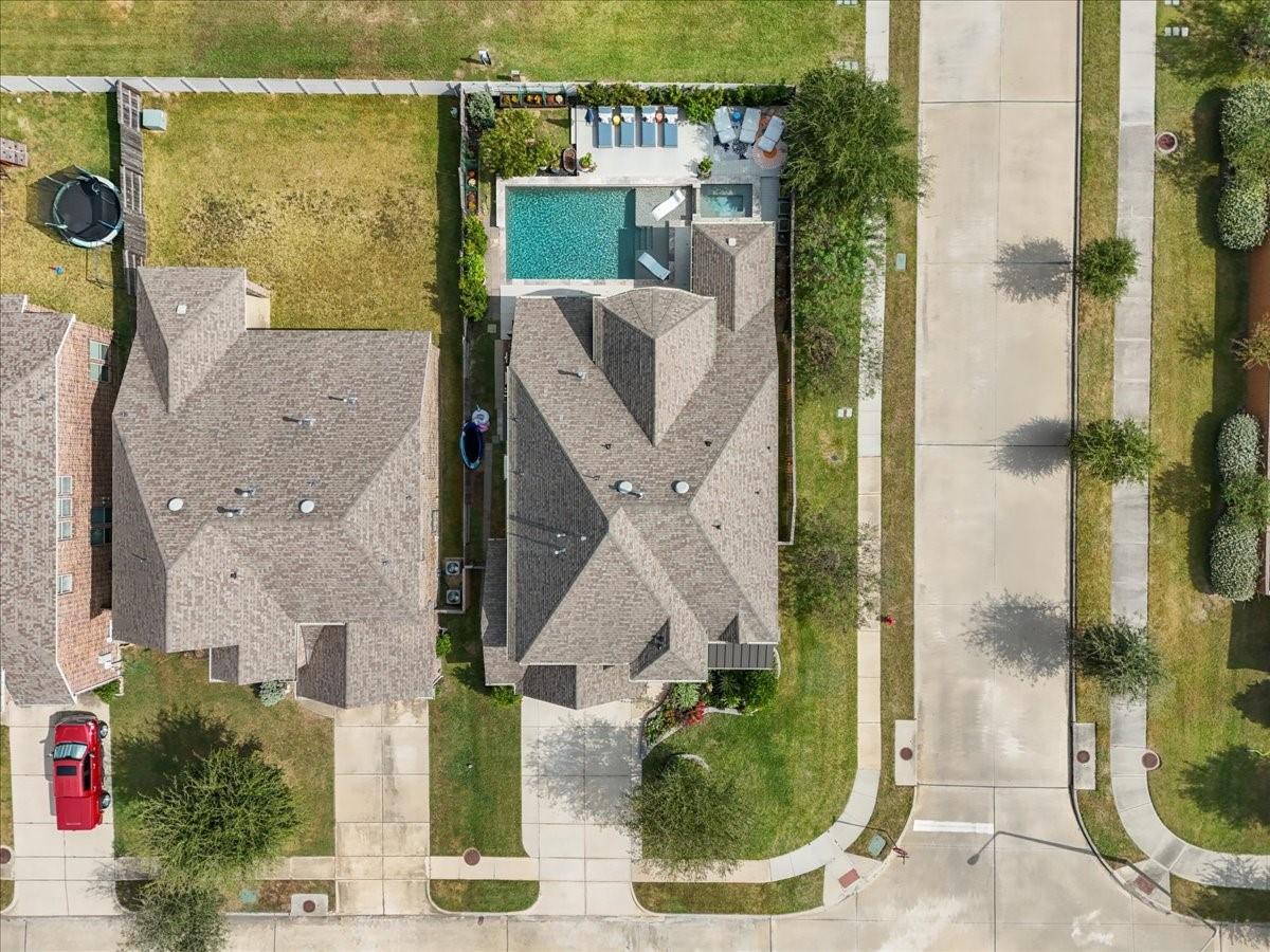 1607 Groce Lane