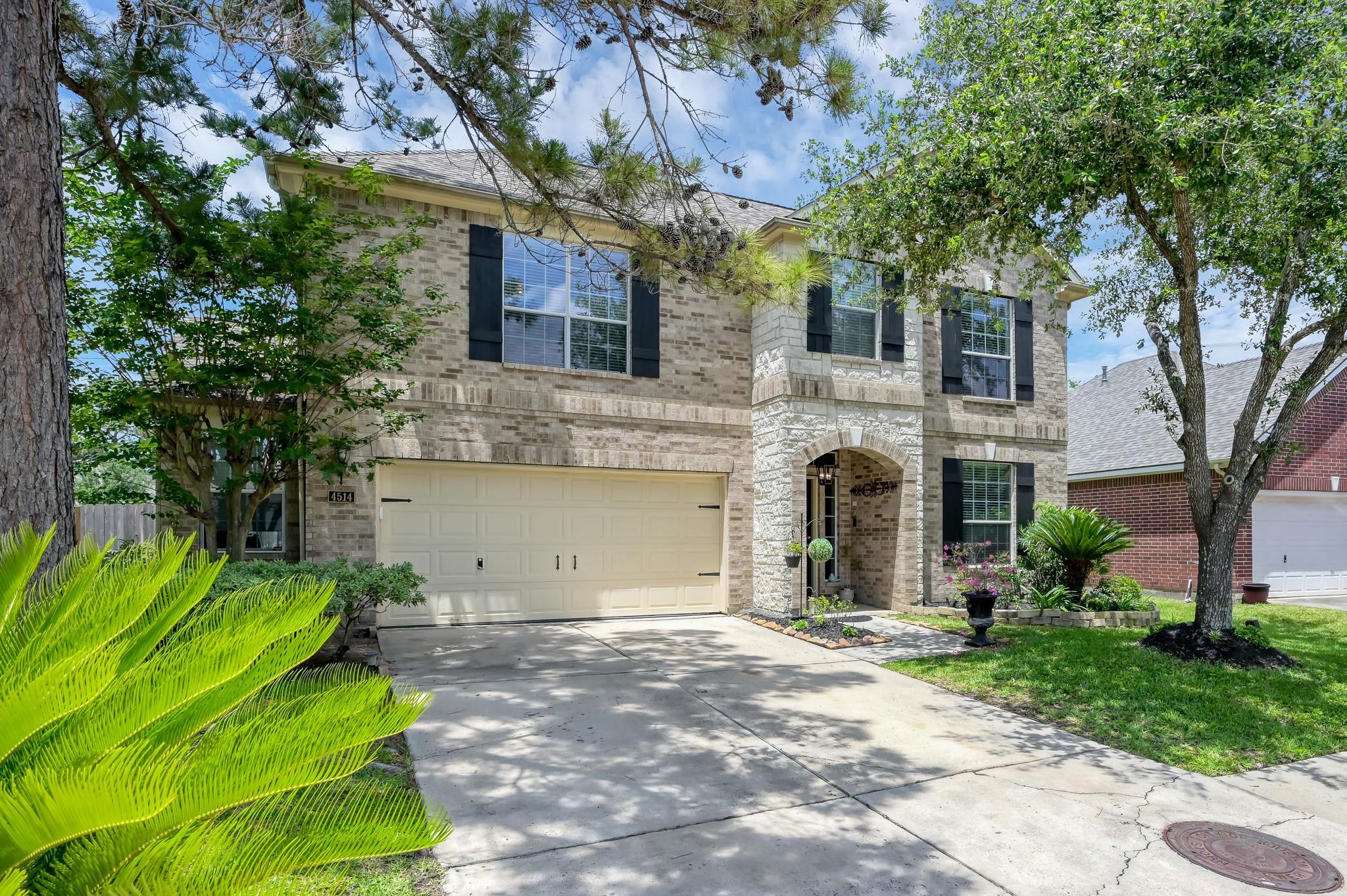 4514 Aspen Leaf Lane