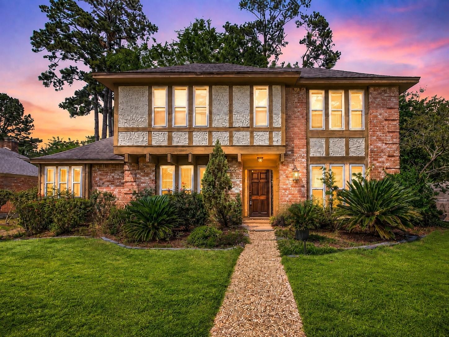 14507 Ravenhurst Lane