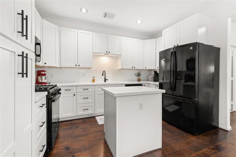 Photo of 2049 Glencove Drive, Seabrook, TX 77586 (MLS # 28141475)
