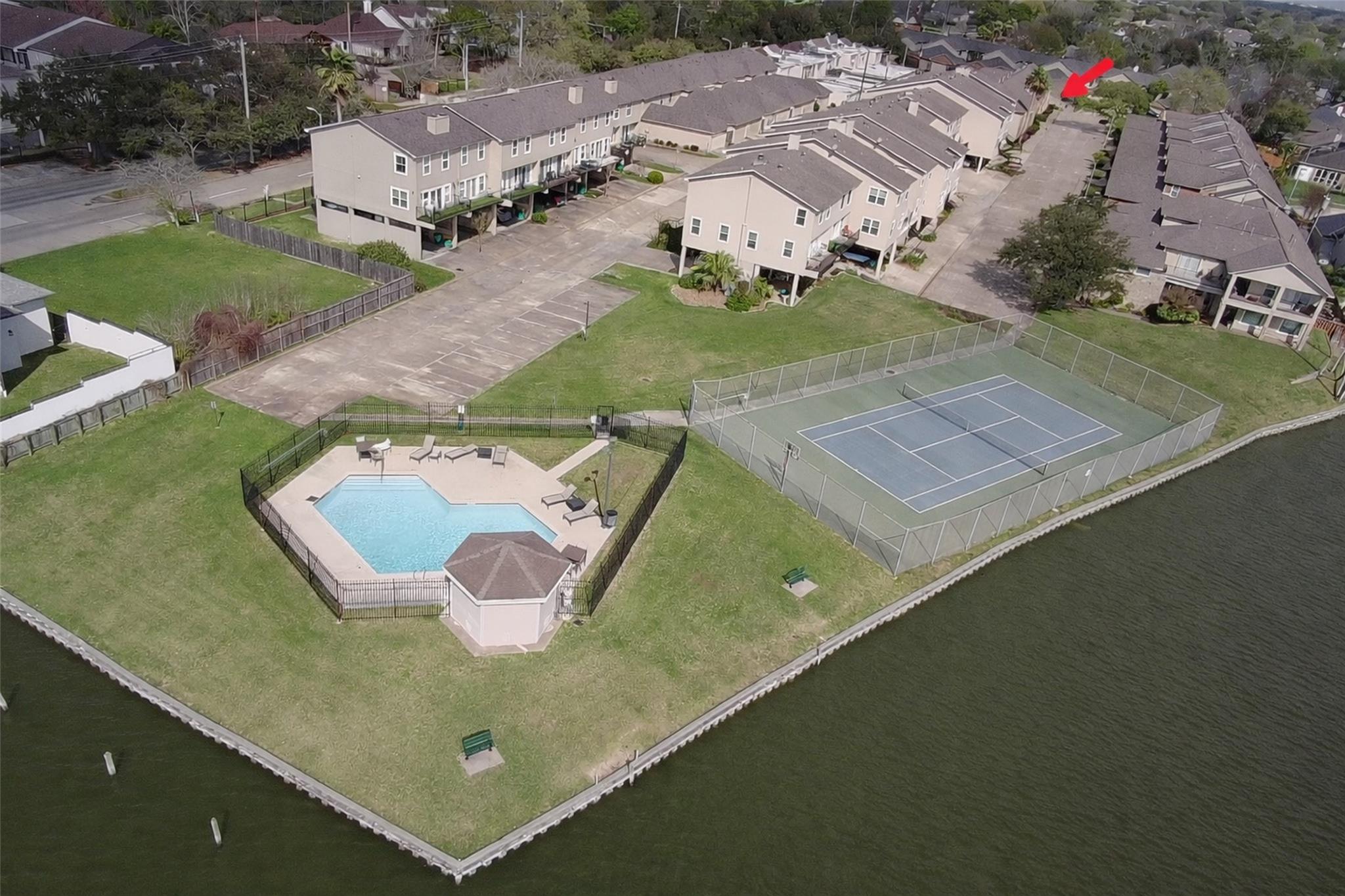2049 Glencove Drive