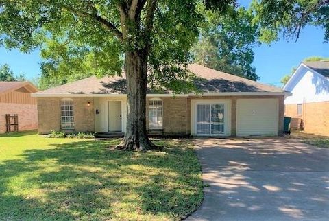 Photo of 1853 Dolphin Drive, Seabrook, TX 77586 (MLS # 15596850)