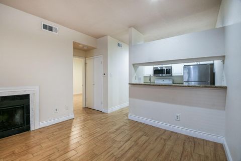 Tiny photo for 2121 El Paseo Street #1805, Houston, TX 77054 (MLS # 79773022)
