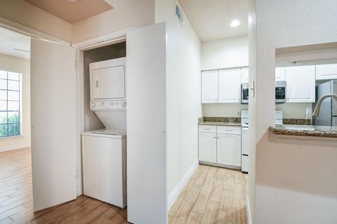 Tiny photo for 2121 El Paseo Street #1805, Houston, TX 77054 (MLS # 79773022)