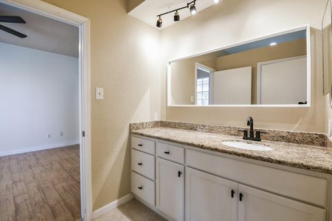 Tiny photo for 2121 El Paseo Street #1805, Houston, TX 77054 (MLS # 79773022)