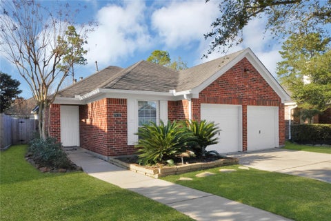 Photo of 2411 Colonial Springs Lane, Spring, TX 77386 (MLS # 50763498)