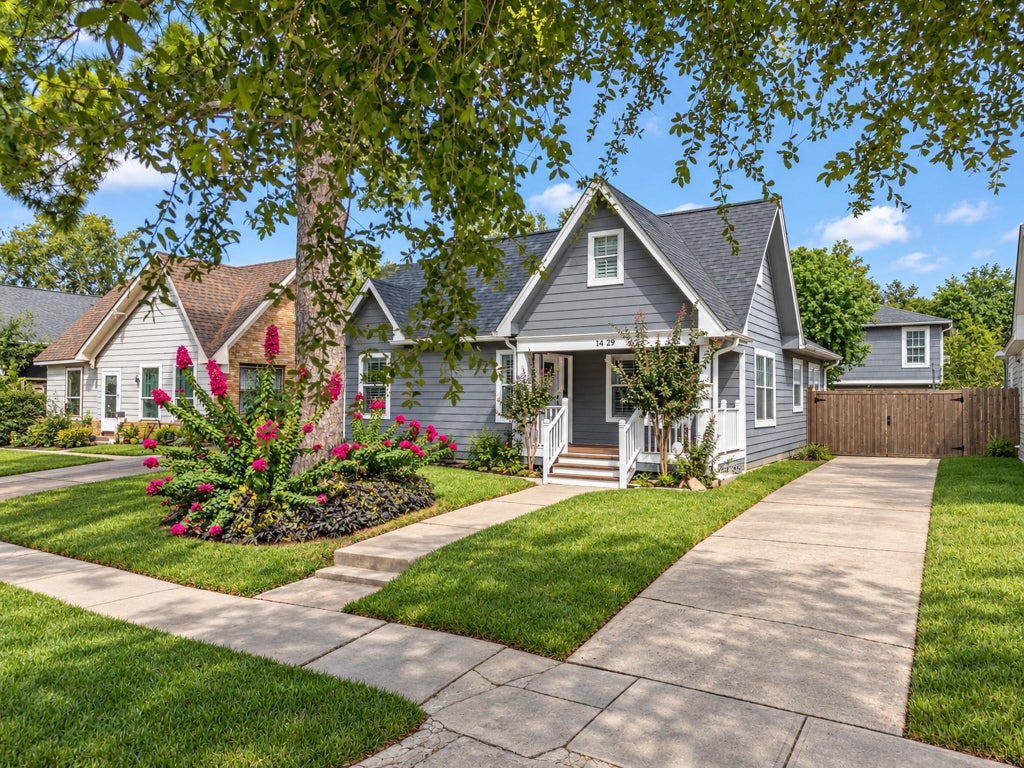 Photo of 1429 Godwin Street, Houston, TX 77023 (MLS # 5656843)