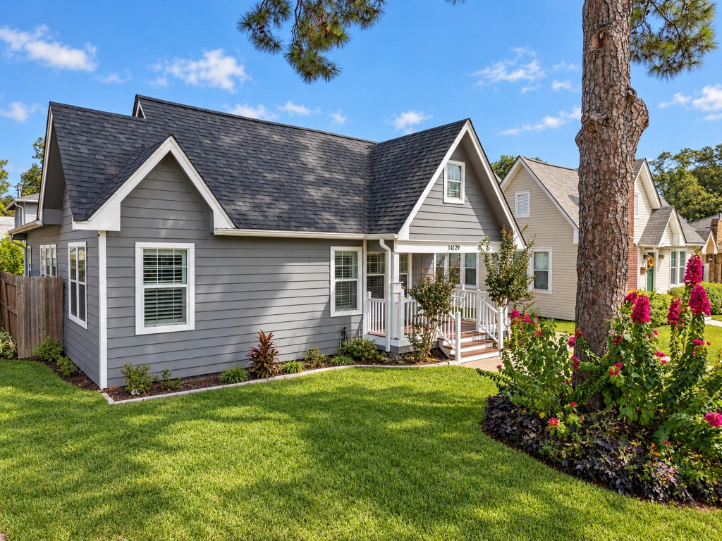 Photo of 1429 Godwin Street, Houston, TX 77023 (MLS # 5656843)