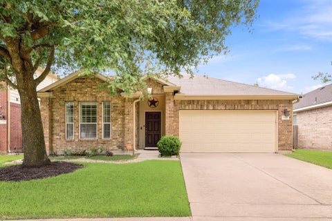 Photo of 24418 Lakecrest Bend Drive, Katy, TX 77493 (MLS # 89352107)