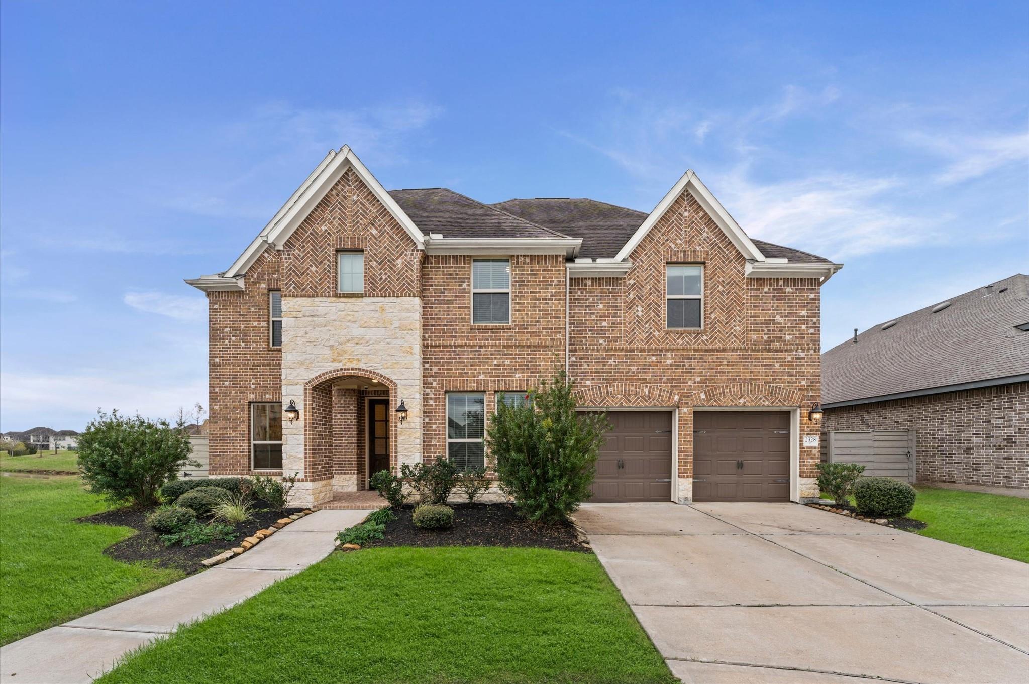 2328 Ridgewood Manor Court