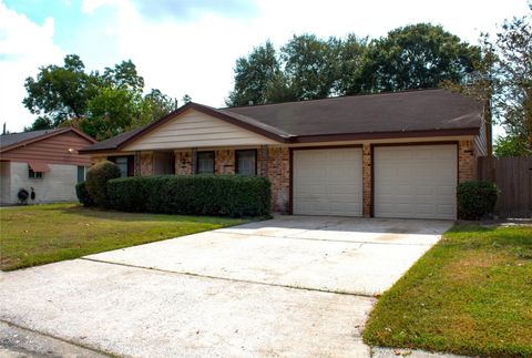 Photo of 15347 E Barbara Circle, Houston, TX 77071 (MLS # 15297351)