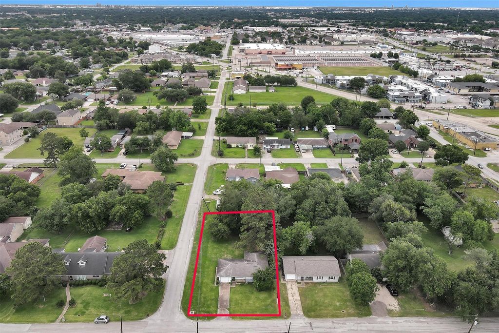Photo of 1501 Avenue L, South Houston, TX 77587 (MLS # 13879701)