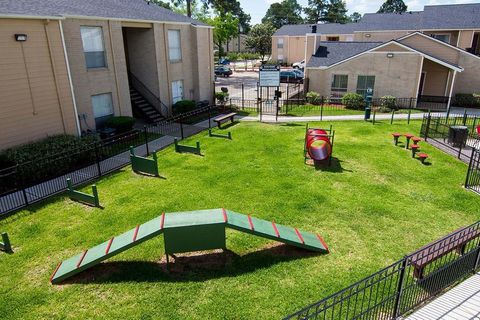 Photo of 424 S Bender Avenue #803, Humble, TX 77338 (MLS # 26404326)