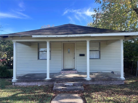 Photo of 1648 W Rev Dr Ransom Howard Street, Port Arthur, TX 77640 (MLS # 59652566)