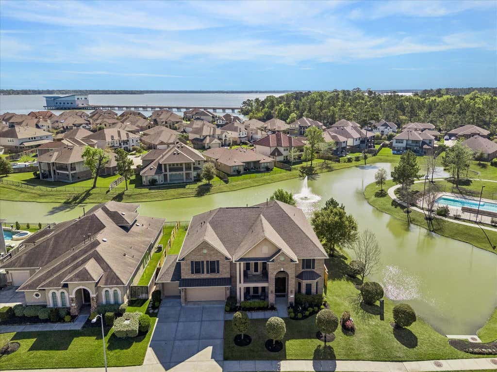 Photo of 14902 Somerset Horizon Lane, Houston, TX 77044 (MLS # 72345562)