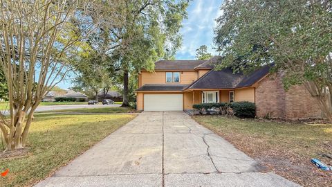 Photo of 19511 Oak Center Court, Humble, TX 77346 (MLS # 94480182)