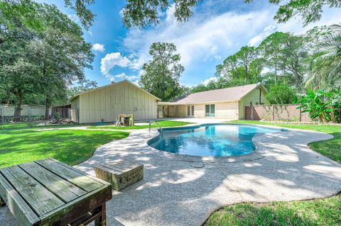 Photo of 13725 W 6th Street, Santa Fe, TX 77517 (MLS # 27316881)