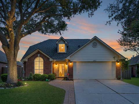 Photo of 2814 Rolling Fog Drive, Friendswood, TX 77546 (MLS # 79910211)