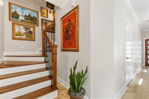 Photo of 410 Peach Street, Tomball, TX 77375 (MLS # 52747774)