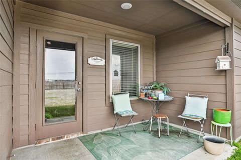Tiny photo for 8306 Tamarind Lane, Baytown, TX 77521 (MLS # 30692889)
