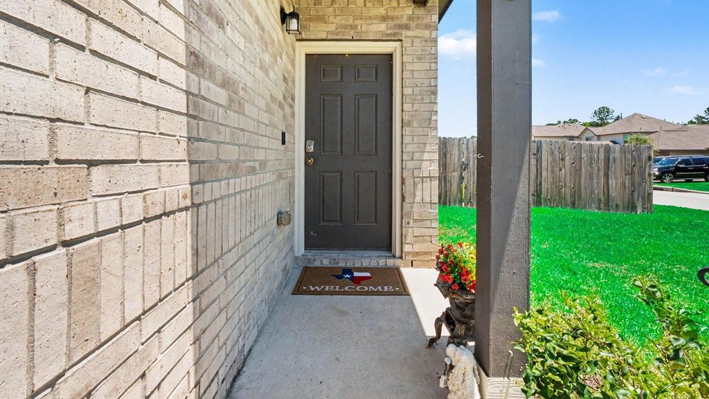 Photo of 25659 Brooklyn Lane, Porter, TX 77365 (MLS # 67704074)