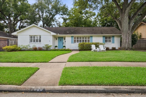 Photo of 7623 Meadowvale Drive, Houston, TX 77063 (MLS # 73168505)