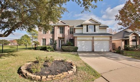 Photo of 7838 Autumn Hollow Lane, Houston, TX 77041 (MLS # 50745288)