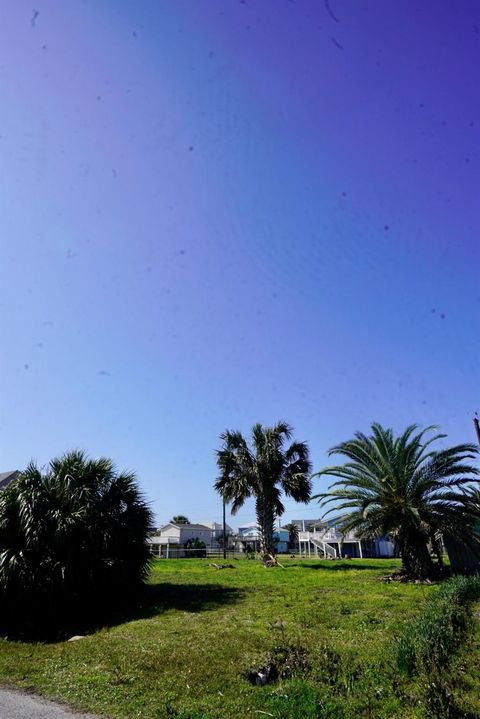 Vacant Land For Sale - 4114 Las Palmas Street<br/> Galveston, TX 77554