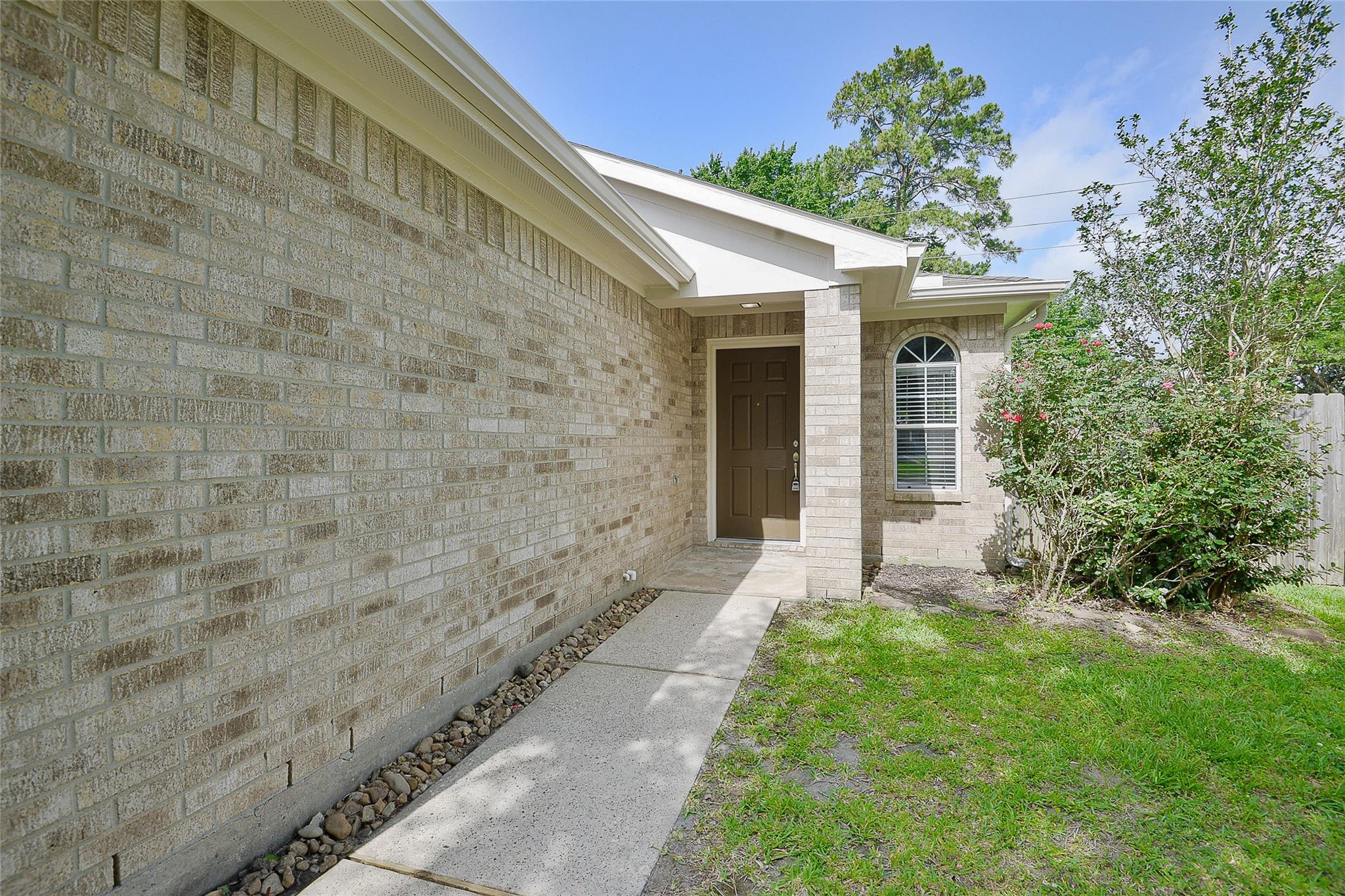 24415 Strong Pine Drive