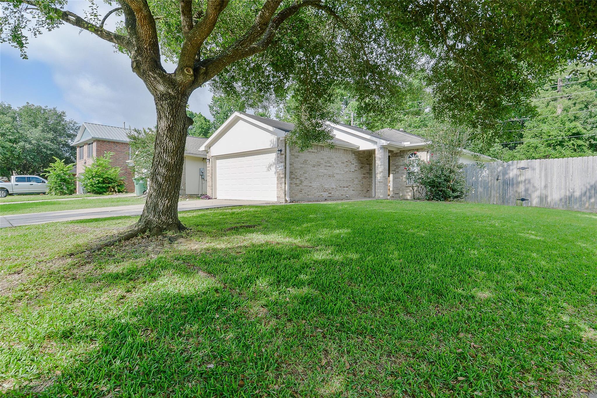 24415 Strong Pine Drive