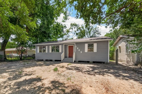 Tiny photo for 1089 Conklin Street, Houston, TX 77088 (MLS # 22013078)