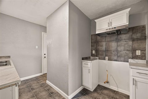 Tiny photo for 1089 Conklin Street, Houston, TX 77088 (MLS # 22013078)