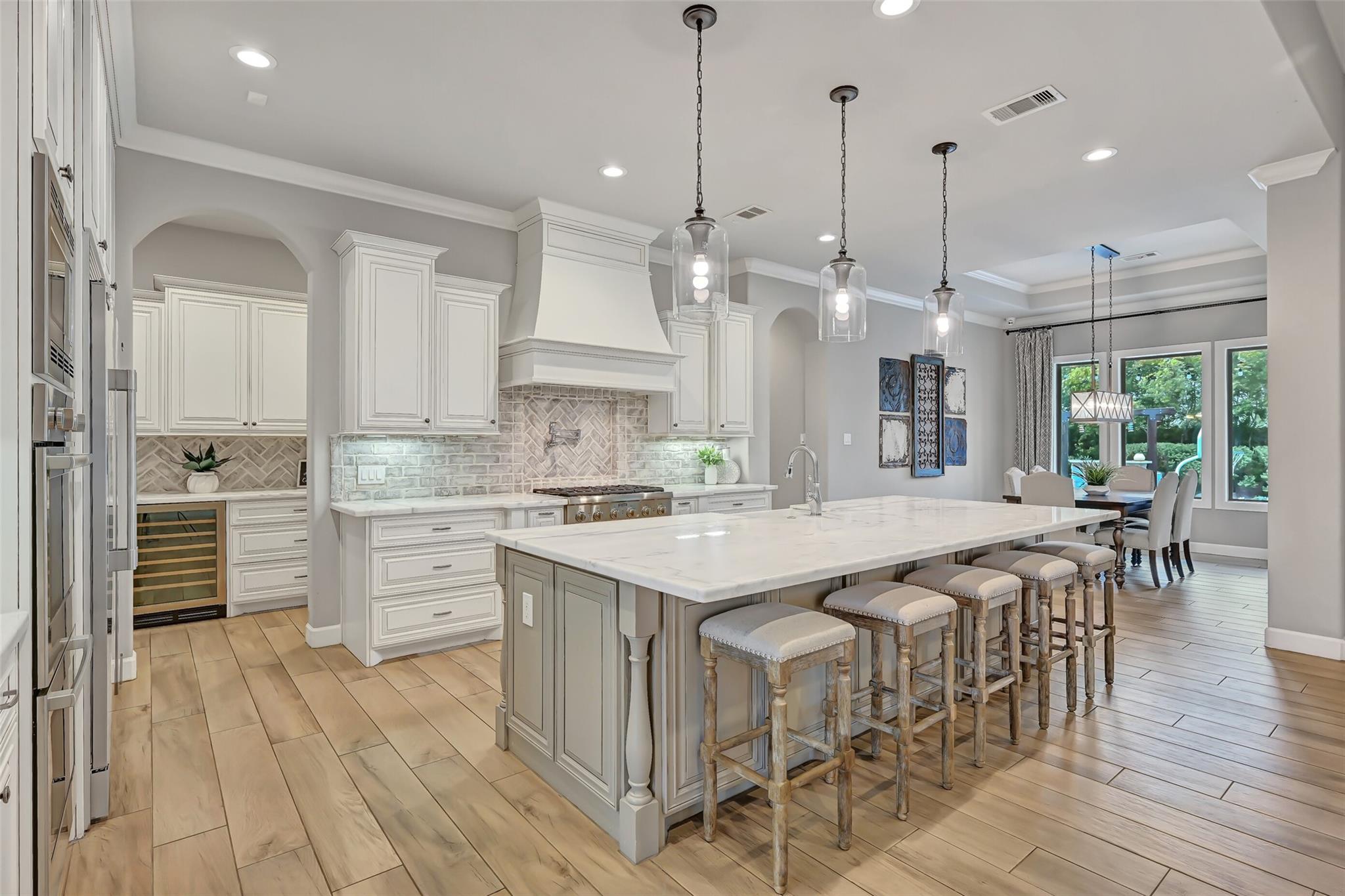 1821 Avery Lane