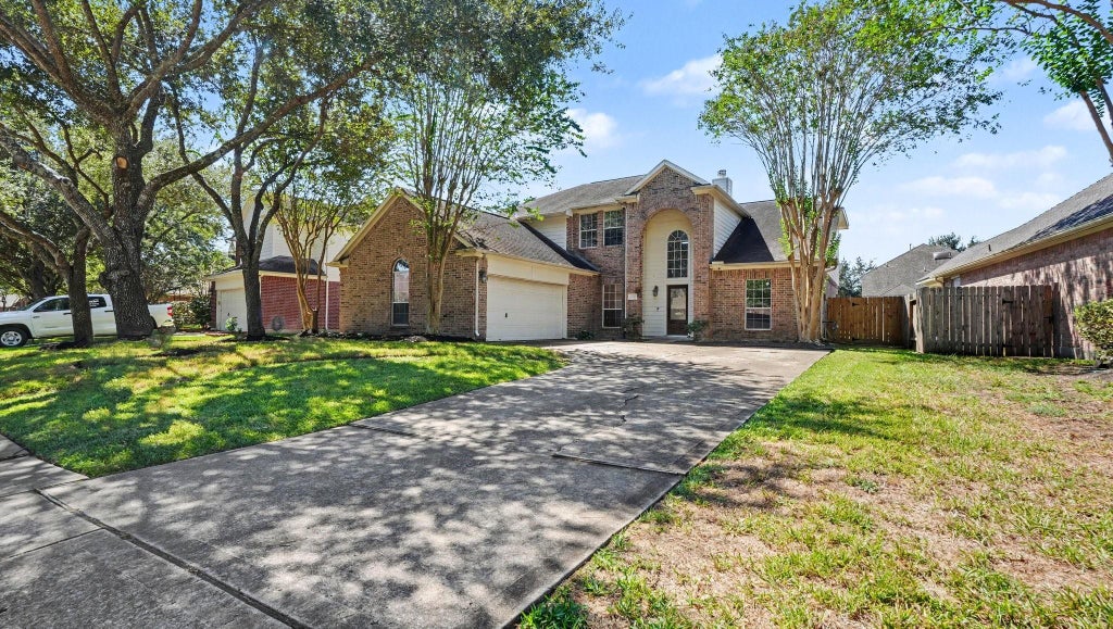 Photo of 13711 Brighton Park Drive, Houston, TX 77044 (MLS # 23188231)