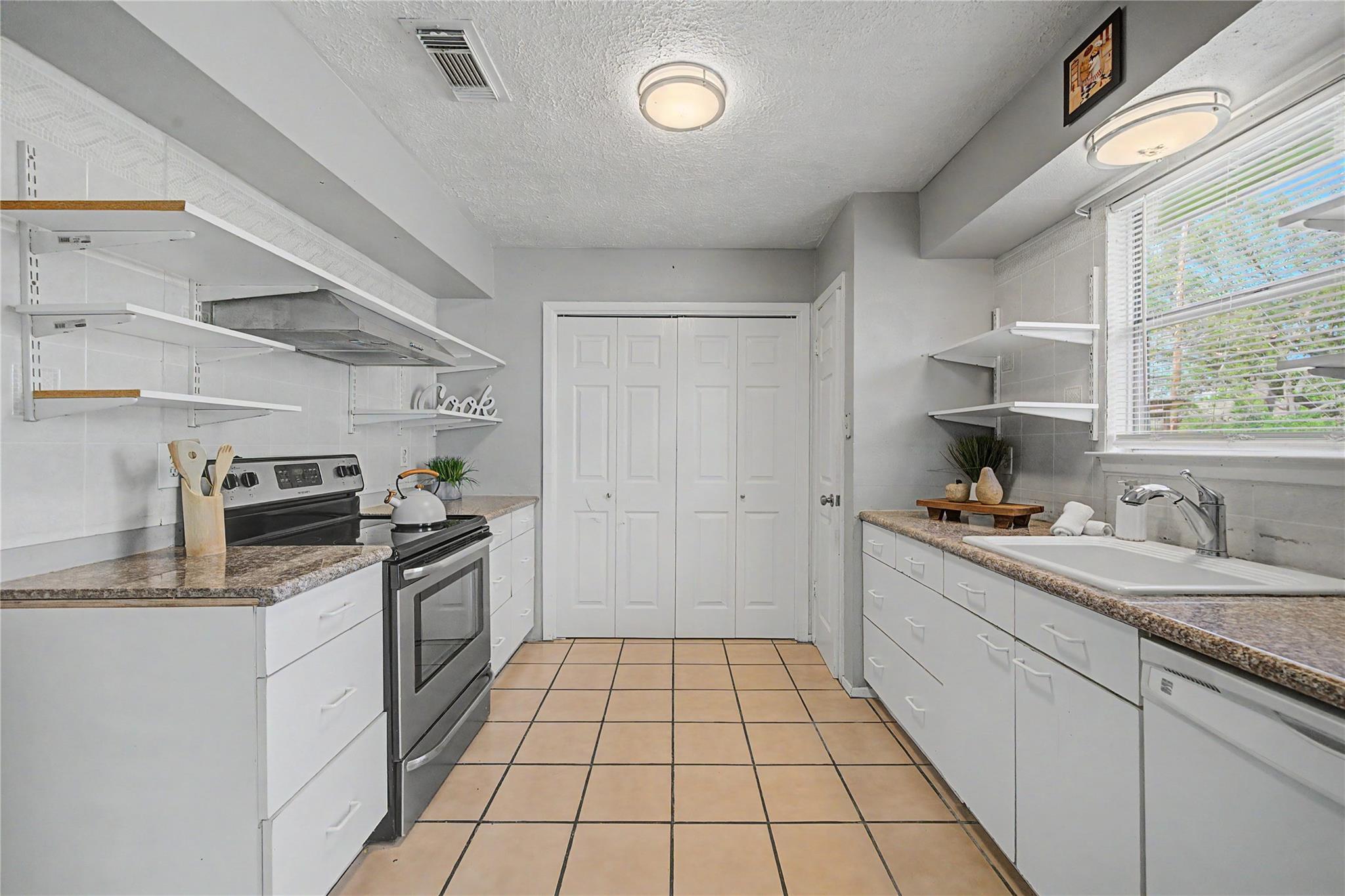 19834 Lions Gate Court