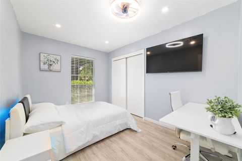 Tiny photo for 6111 Westbranch Drive, Houston, TX 77072 (MLS # 44356082)