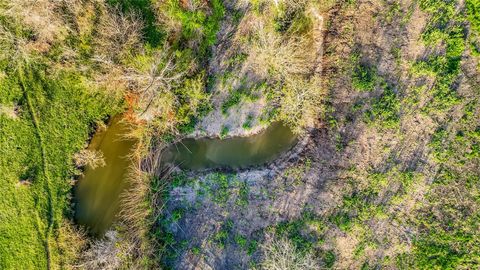 Vacant Land For Sale - 5914 Guettermann Ehler Rd<br/> Muldoon, TX 78945