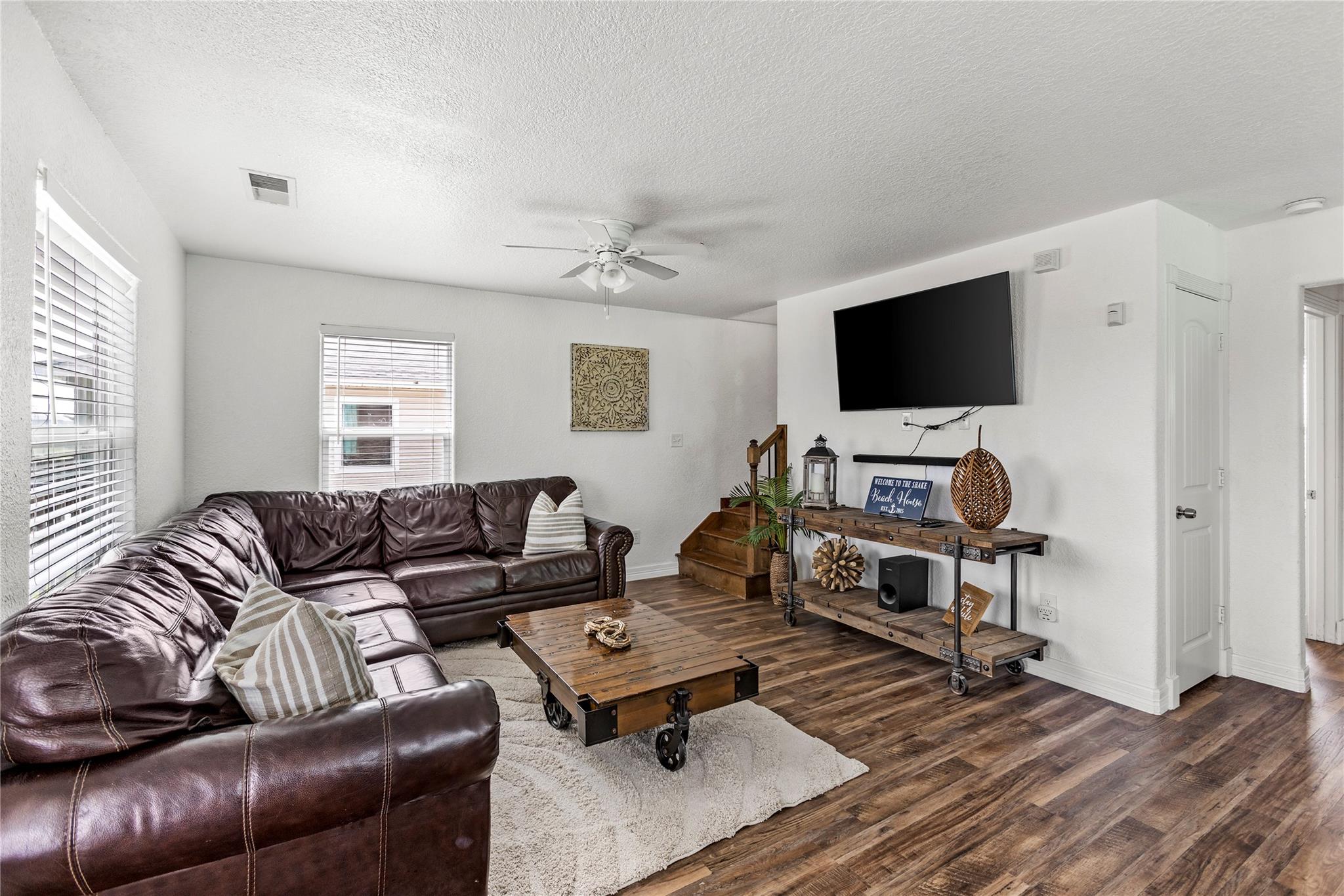 2815 Blue Water Highway