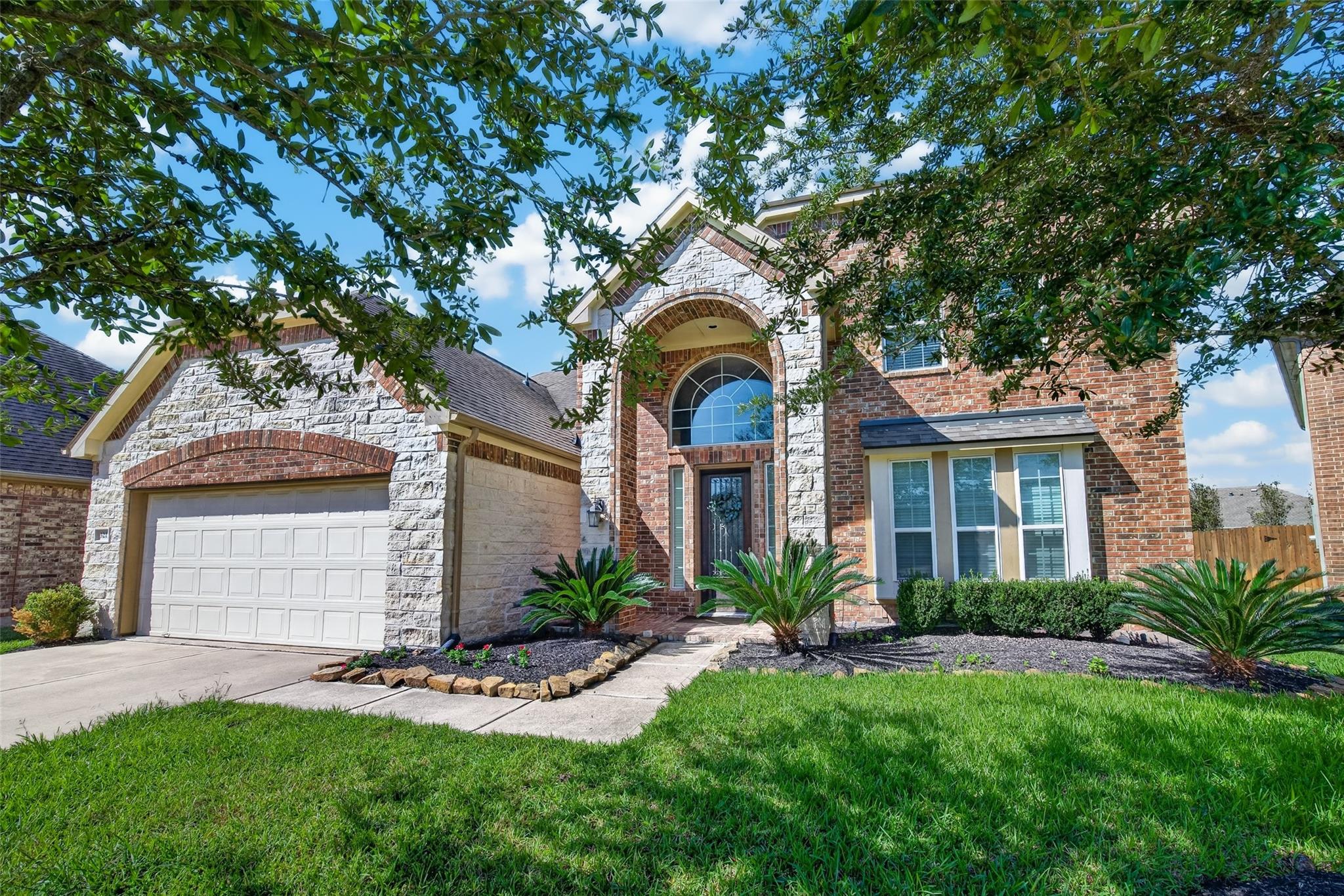 3211 Golden Honey Lane