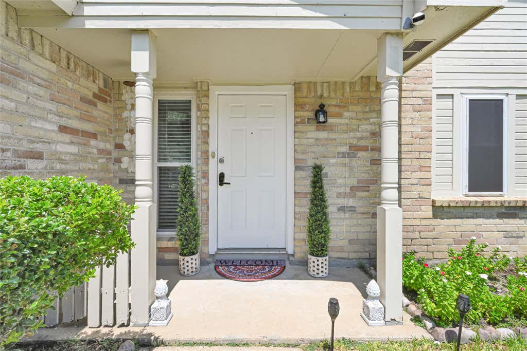 Photo of 8031 Summer Place Drive, Humble, TX 77338 (MLS # 8472615)