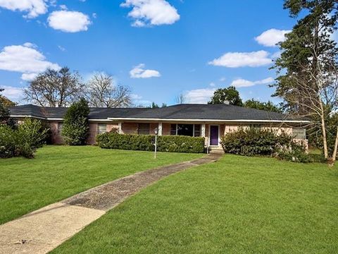 Homes For Sale - 412 Neal Street<br/> Jasper, TX 75951