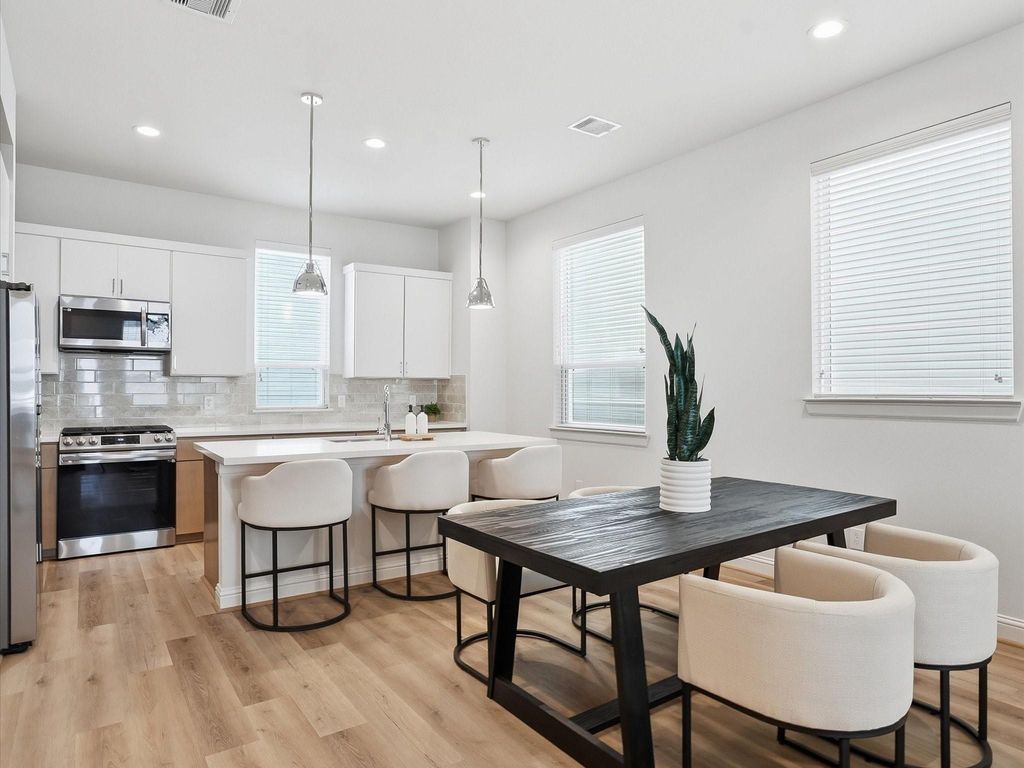 Photo of 1804 Elysian Street St, Houston, TX 77026 (MLS # 86814654)