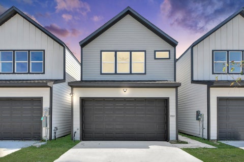 Photo of 7717 Bowen Street, Houston, TX 77051 (MLS # 91615849)