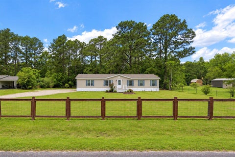 Homes For Sale - 770 Ryan Road<br/> Hardin County, Sour Lake, TX 77659
