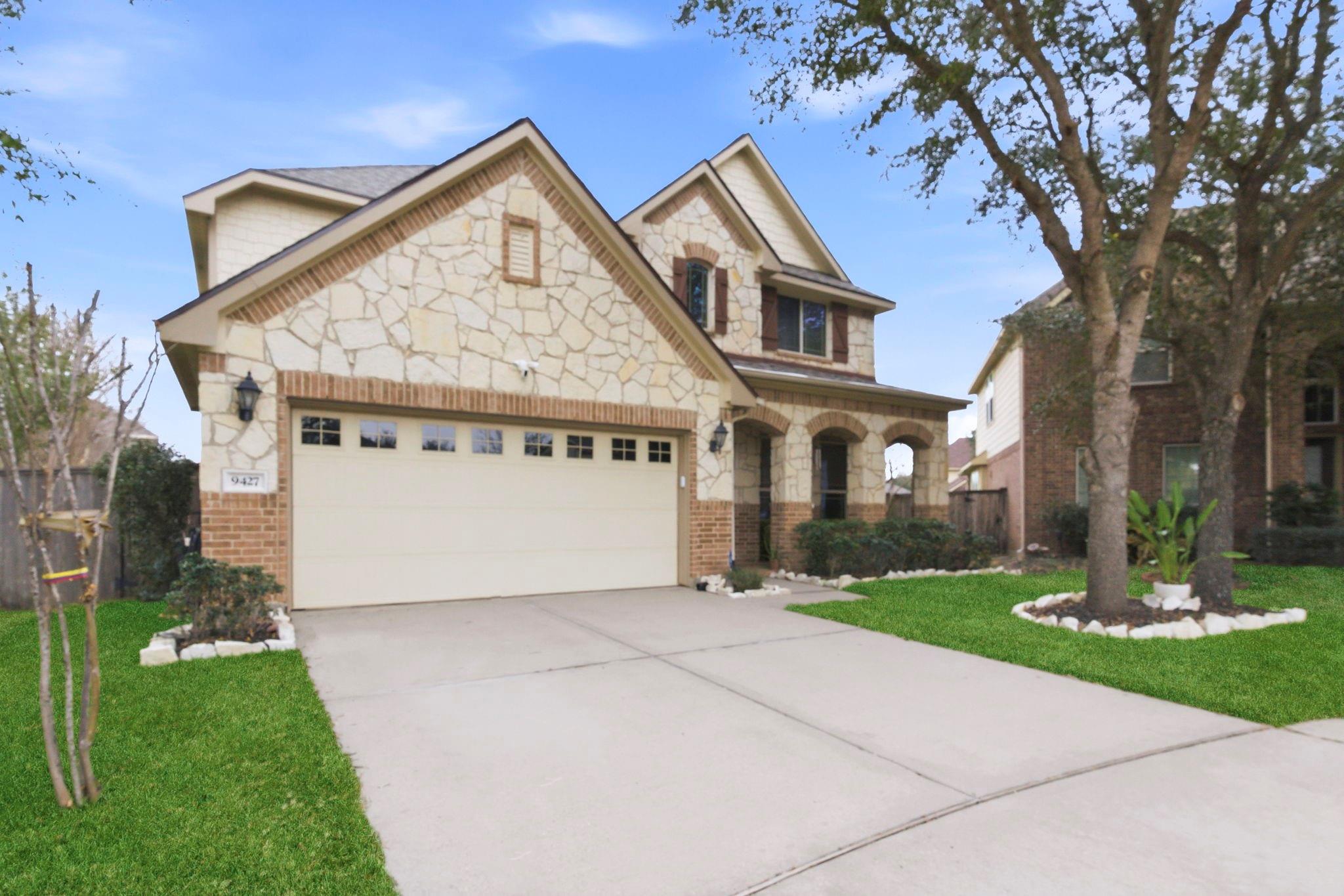 9427 Hawks Harbor Court