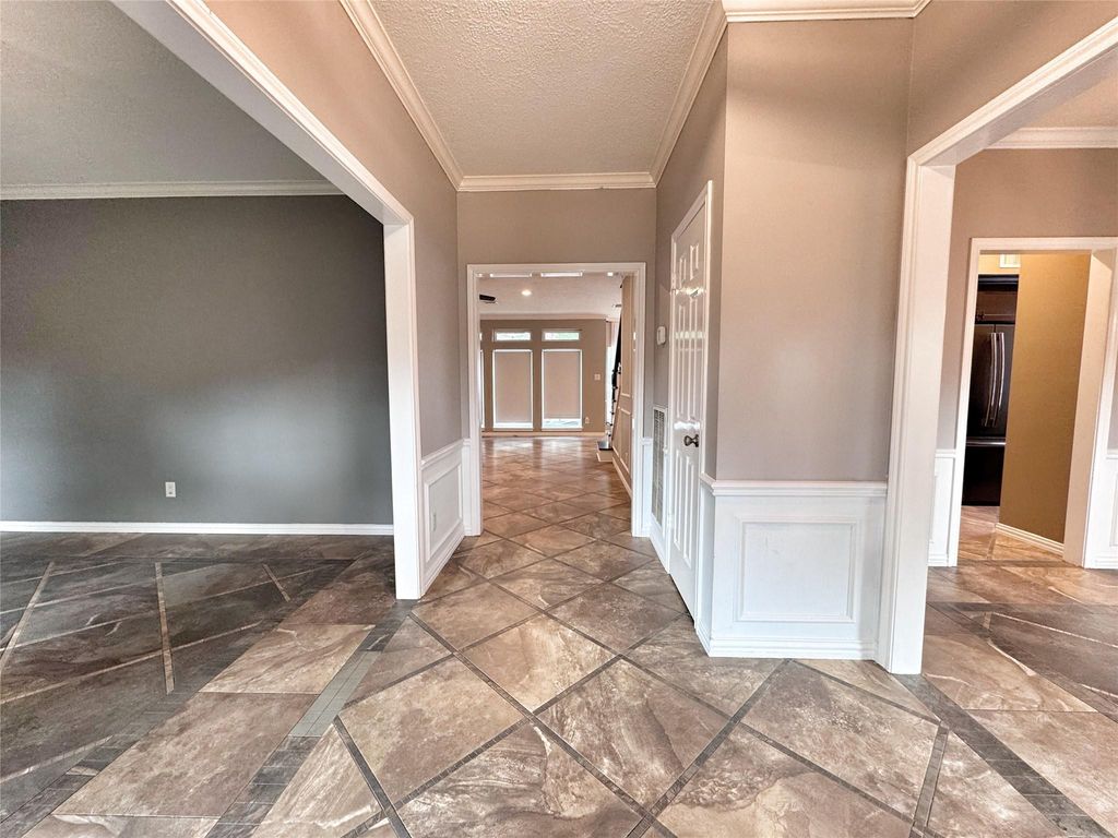 Photo of 3203 Emerald Grove Drive, Houston, TX 77345 (MLS # 30261445)