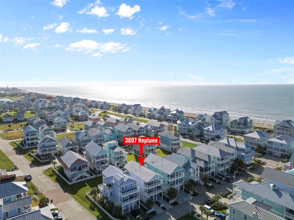 Photo of 3807 Neptune, Galveston, TX 77554 (MLS # 3775478)