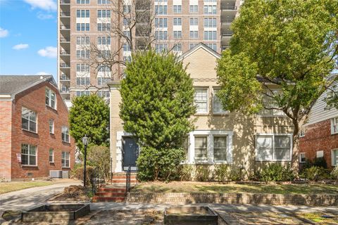 1740 Wroxton Court Houston TX 77005