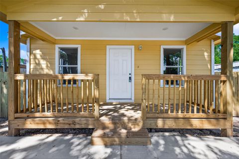 Photo of 511 E Melville Drive, Crosby, TX 77532 (MLS # 79874690)