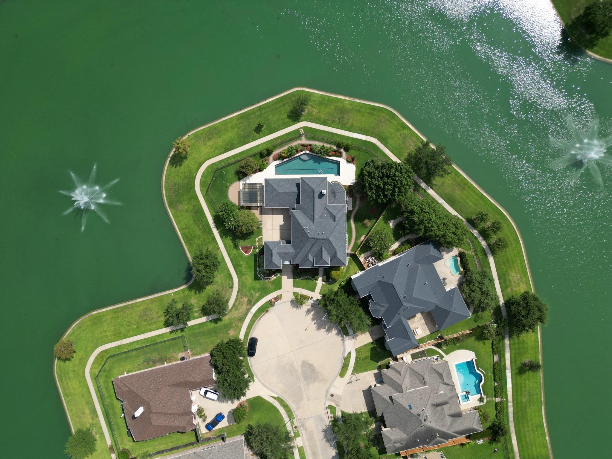 8803 Emerald Shore Court